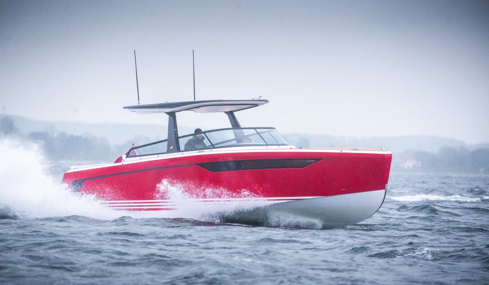 x yachts powerboat