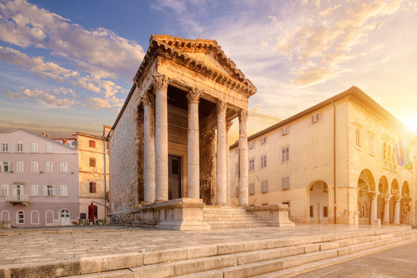 Pula-The-Ancient-Temple-of-Augustus