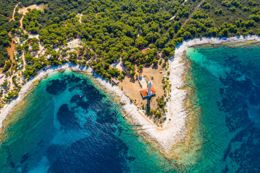 dugi-otok-veli-rat-lighthouse