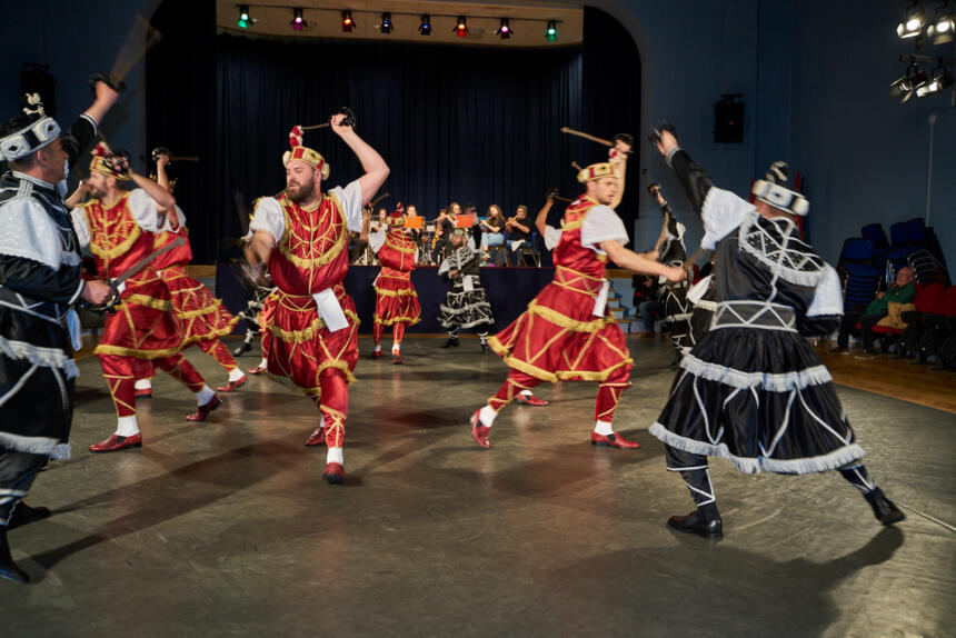 korcula-traditional-sword-dancing