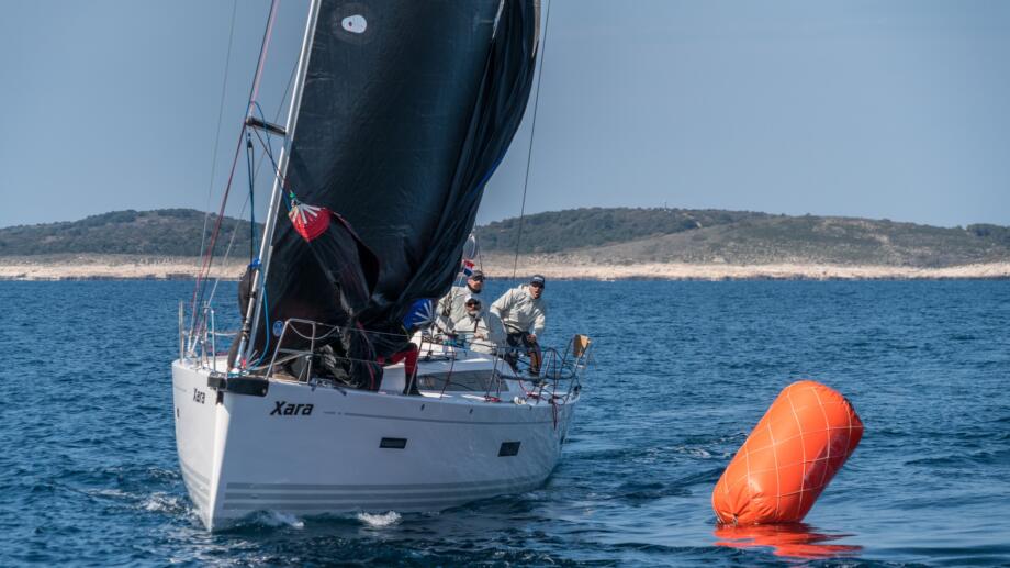 X-Yachts-maneuvering-around-the-buoy-sailing-training