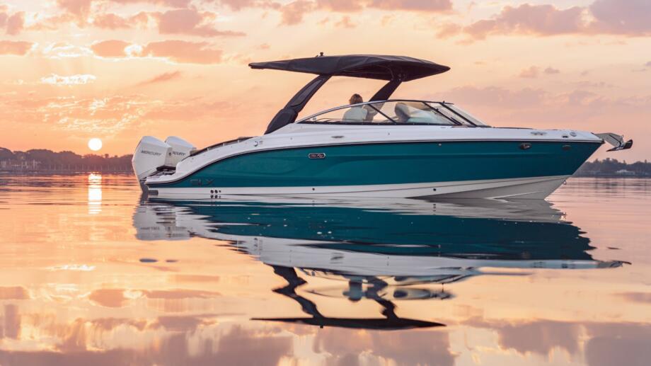 Sea Ray introduces new revolutionary SLX 280 OB model
