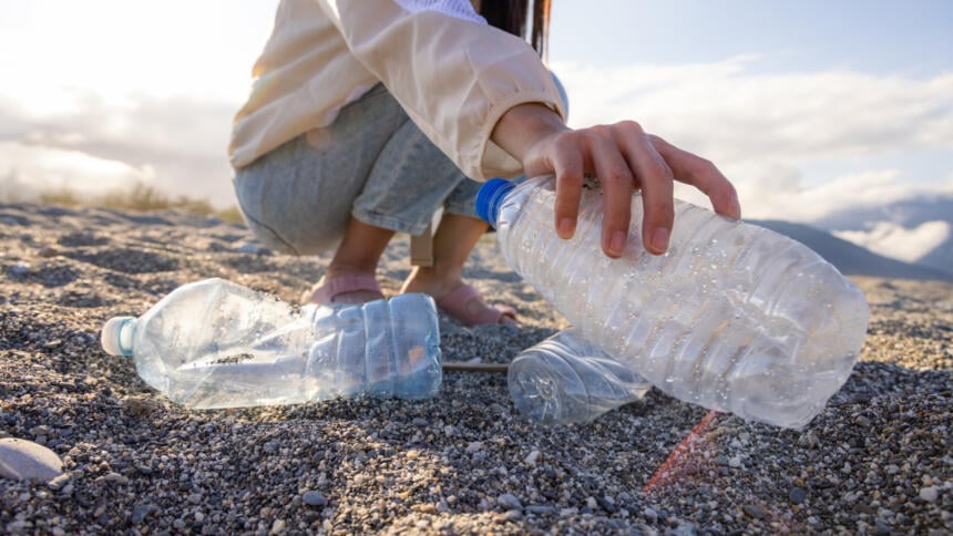 beach clean up action