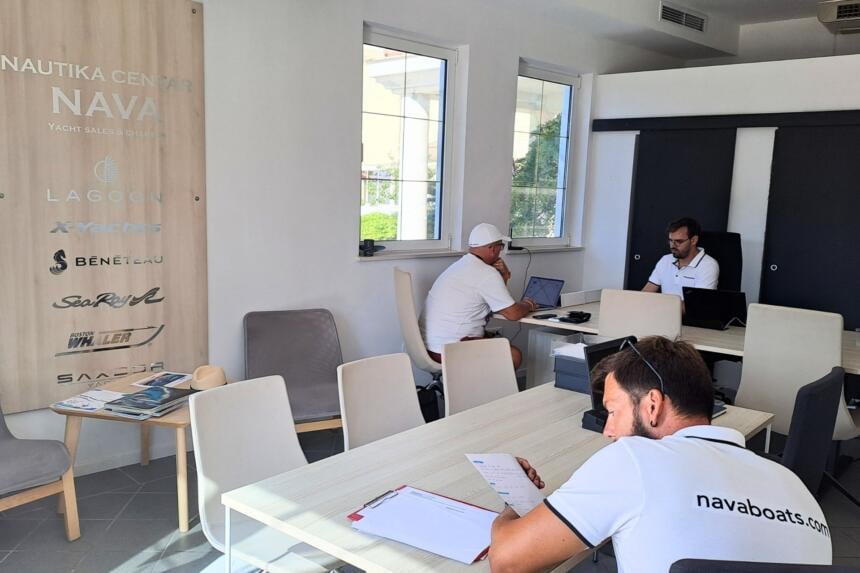 rogoznica charter ured